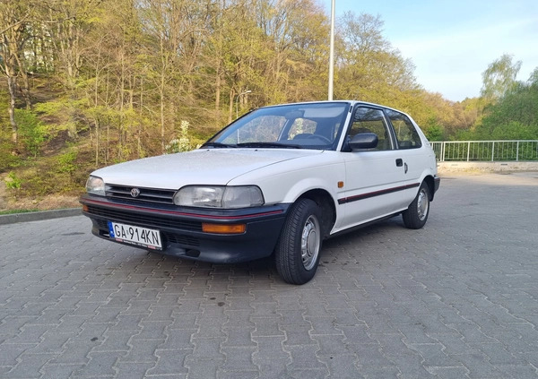Toyota Corolla cena 24900 przebieg: 80000, rok produkcji 1991 z Gdynia małe 497